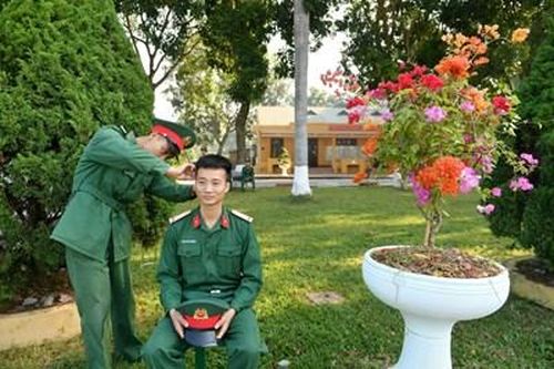 Giản dị - giá trị cao đẹp trong phẩm chất đạo đức và lối sống của Bộ đội Cụ Hồ