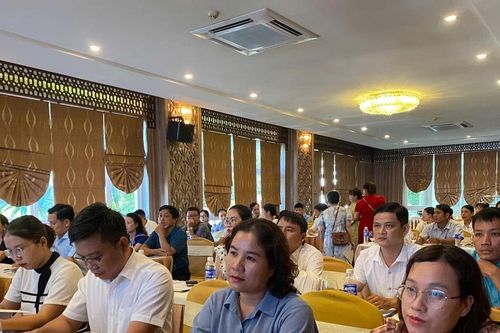Tập huấn sáng kiến sống xanh cho giáo viên