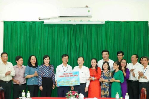 Cần Thơ: Không để bất kỳ học sinh nào gặp khó khăn mà không được đến trường