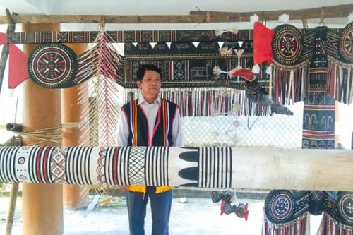 Nghệ thuật trang trí cây nêu của người Cor trở thành Di sản văn hóa phi vật thể