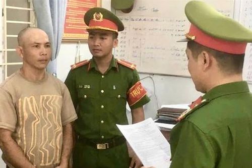 Bắt gã đàn ông dùng clip nóng đe dọa làm người tình trẻ tự vẫn