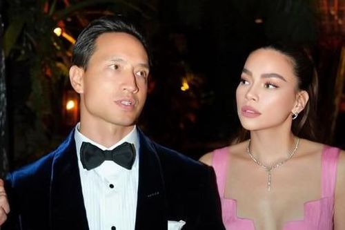 Showbiz 15/8: Lý do Hồ Ngọc Hà sợ cưới Kim Lý