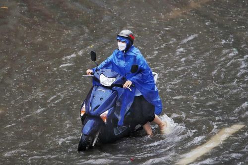 Thời tiết Hà Nội 3 ngày tới: Tiếp tục mưa giông xen nắng gián đoạn