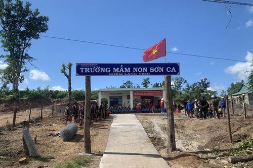 Hữu xạ tự nhiên hương