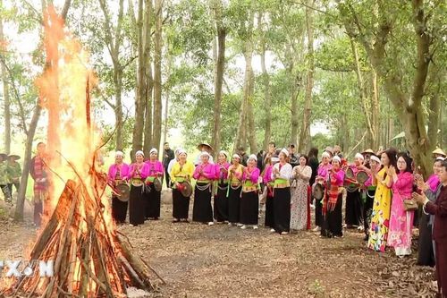 Ninh Bình: Du lịch trải nghiệm kết nối văn hóa Mường hấp dẫn khách quốc tế