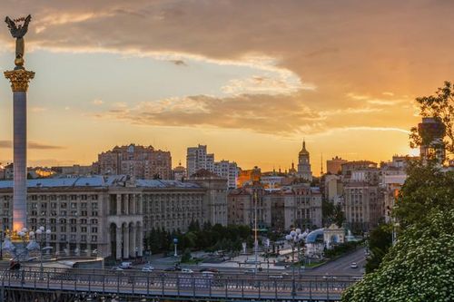 Ukraine bị xếp hạng là 'vỡ nợ hạn chế'