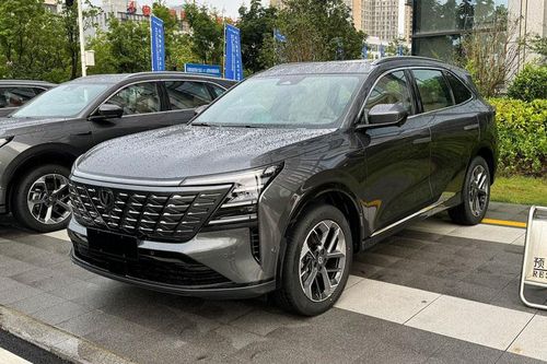Đối thủ của Honda CR-V ra mắt với diện mạo siêu ngầu, động cơ tăng áp, hàng loạt công nghệ tiên tiến