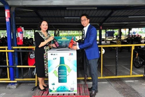 Doanh nghiệp chung tay thu gom rác thải thủy tinh