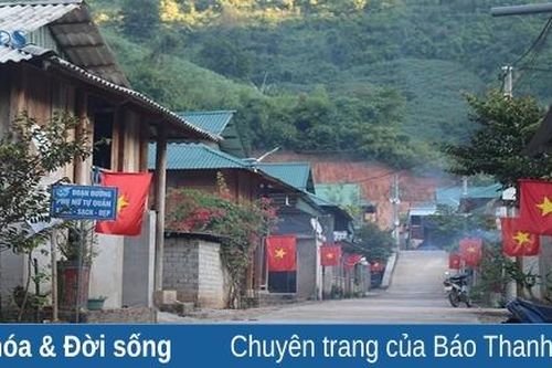 Người dân các bản tái định cư mong sớm được cấp giấy chứng nhận quyền sử dụng đất