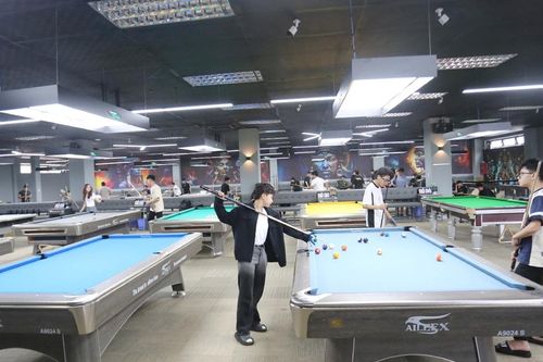 Sôi động phong trào billiards pool ở phố núi