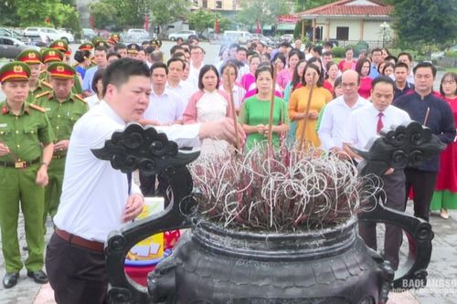 Văn Quan dâng hương nhân Kỷ niệm 114 năm ngày sinh đồng chí Lương Văn Tri (17/8/1910 - 17/8/2024)