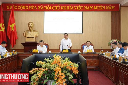 Bộ trưởng Bộ Công Thương Nguyễn Hồng Diên làm việc với tỉnh Bắc Kạn