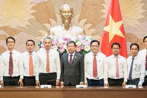 Chủ nhiệm Ủy ban Đối ngoại Vũ Hải Hà tiếp Đoàn học viên Lào