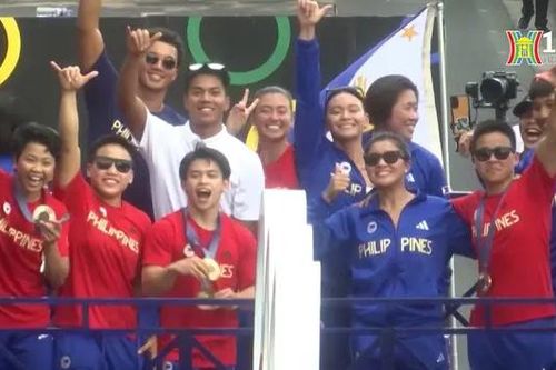 Philippines tổ chức diễu hành chào đón Carlos Yulo