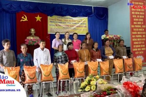 Chung tay, góp sức giảm nghèo bền vững