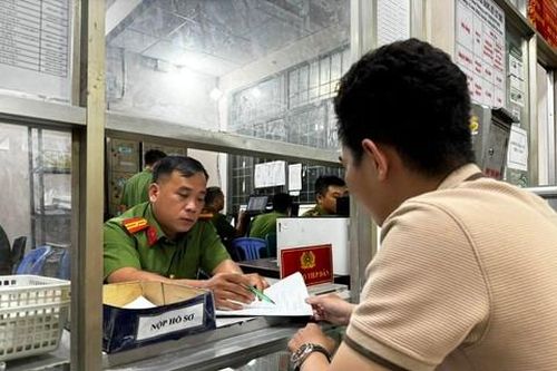 Bài 2: Anh cán bộ Công an xã luôn nỗ lực vì cuộc sống bình yên cho nhân dân