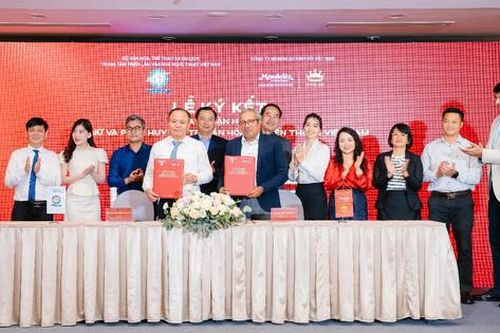 Mondelez Kinh Đô cùng Trung tâm Triển lãm văn hóa nghệ thuật Việt Nam gìn giữ những giá trị văn hóa truyền thống dịp lễ hội