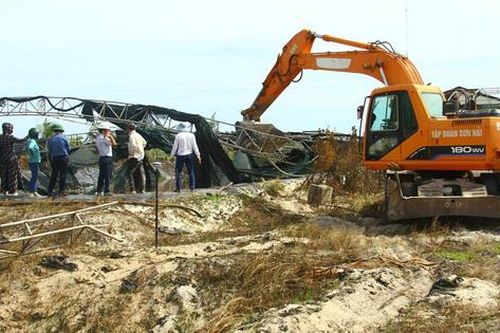 Tuyến đường hơn 2 nghìn tỷ đồng chạy dọc biển Quảng Bình vướng mặt bằng