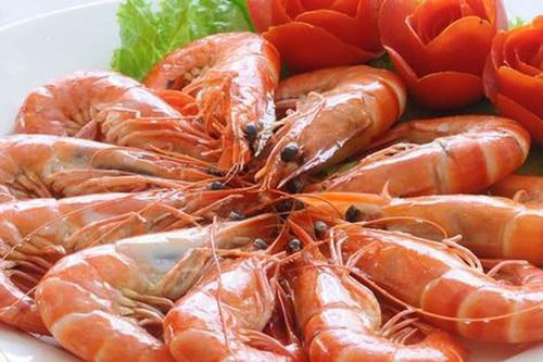 Món tôm hấp kiểu này vừa ngọt, thơm lại chắc nịch, đảm bảo ăn một lần thích mê
