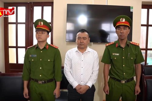 Giám đốc công ty bảo hiểm lừa đảo chiếm đoạt tiền của nhà đầu tư để 'nướng' vào 'tiền ảo'