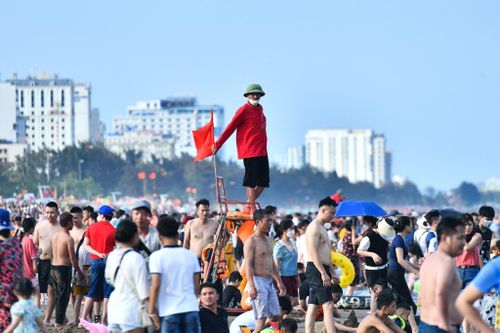Du lịch Thanh Hóa có cần báo ngoại vinh danh?