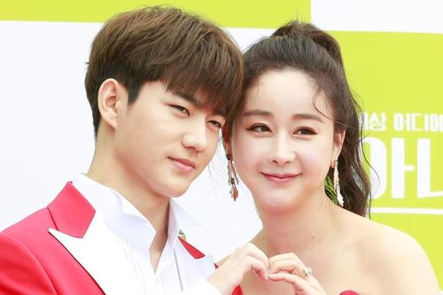 Hoa hậu Ham So Won ly hôn chồng kém 18 tuổi
