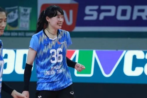 Tin nóng thể thao sáng 16/8: Hoa khôi Trung Quốc tới Việt Nam thi đấu, MU được dự đoán sẽ nằm ngoài top 4