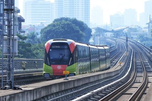Hà Nội đẩy nhanh xanh hóa hệ thống vận tải khách công cộng