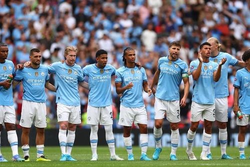 'Sếp lớn' Ngoại hạng Anh tiết lộ Man City bị trừ tối thiểu 70 điểm, nguy cơ xuống hạng ngay lập tức