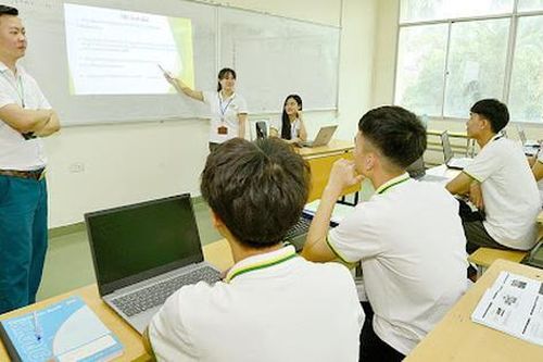 Cách giúp tân sinh viên vượt 'ải' thuyết trình hiệu quả