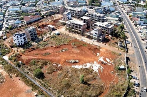'Biểu tượng mới của Tây Nguyên' hay dự án 'bom xịt' của Tập đoàn FLC trên khu 'đất vàng' ở phố núi Pleiku