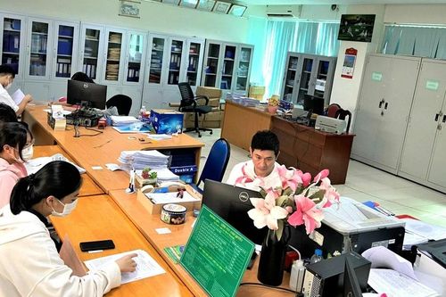 Lo chỗ ở cho tân sinh viên