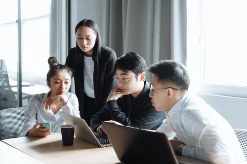 Cần góc nhìn đa chiều để giữ chân lao động Gen Z