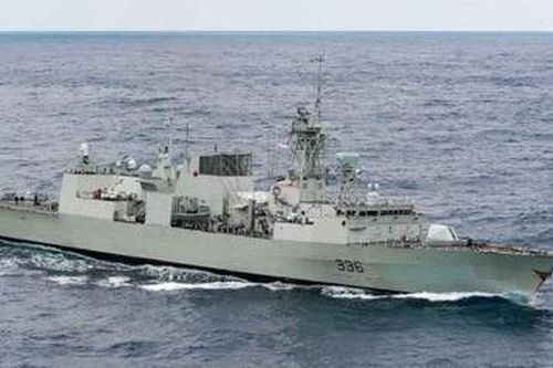 Tàu Hải quân Hoàng gia Canada Montreál thăm Thành phố Hồ Chí Minh