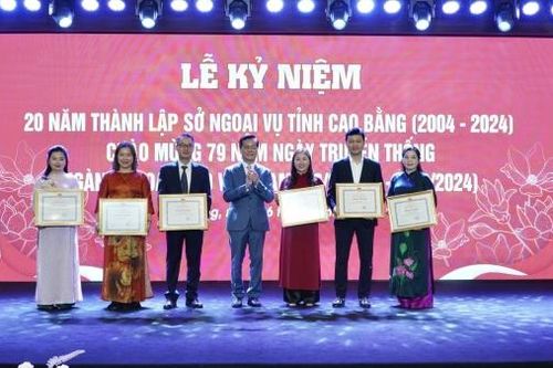 Sở Ngoại vụ tỉnh Cao Bằng kỷ niệm 20 năm thành lập, vinh dự nhận Bằng khen của Bộ trưởng Ngoại giao