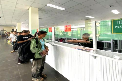 Đẩy mạnh cải cách hành chính gắn với nâng cao chất lượng công tác cửa khẩu