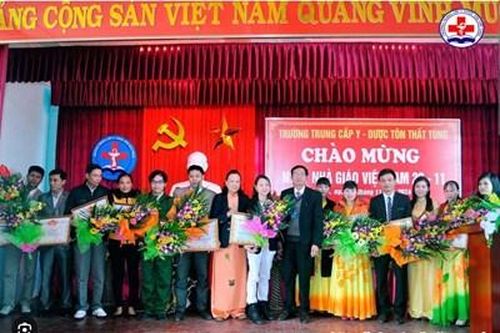 Trường trung cấp có dấu hiệu sử dụng giấy phép giả, kiến nghị Công an vào cuộc