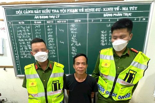 Công An Nghệ An bắt quả tang kẻ tàng trữ gần 1.000 viên hồng phiến