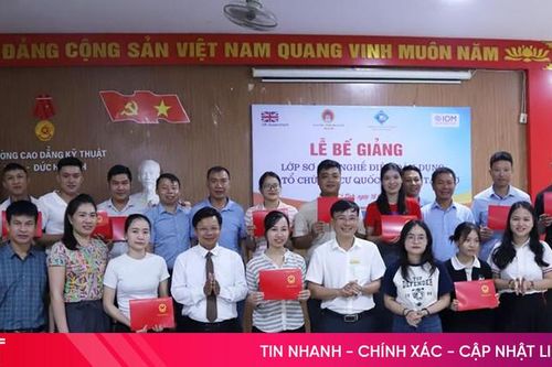 Trao chứng chỉ sơ cấp nghề điện dân dụng cho 35 học viên