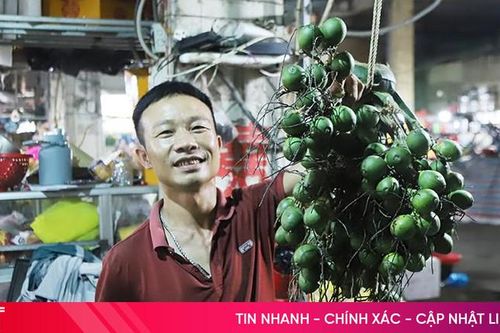 Thị trường rằm tháng Bảy: Hàng hóa đa dạng, giá cả ổn định