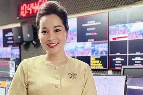 Nữ diễn viên phim 'Nhật ký Vàng Anh' được thăng hàm Đại úy ở tuổi 39