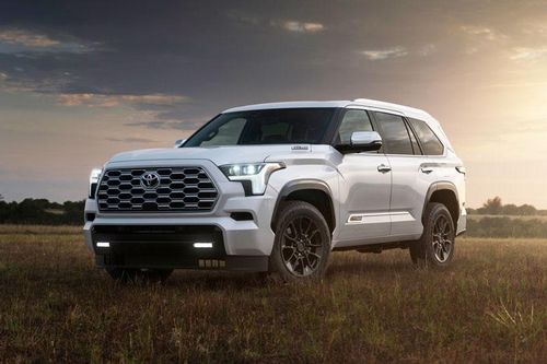 SUV cỡ lớn của Toyota ra mắt: Thêm phiên bản mới, giá từ 1,465 tỷ đồng