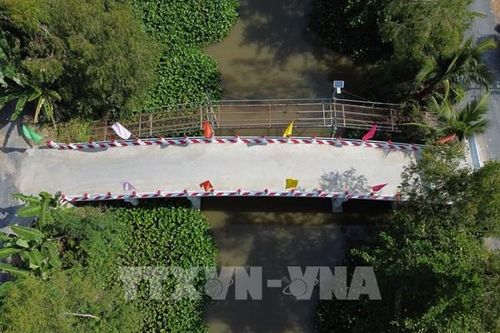 Chương trình 'Cầu nối yêu thương' hỗ trợ xây dựng 12 cây cầu tại Đồng Tháp