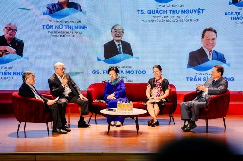 Khai mạc Diễn đàn Việt Nam: Thời khắc Việt