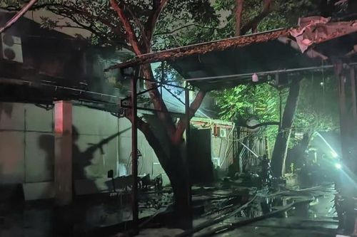 Cập nhật tình hình vụ cháy quán bar trên phố Phó Đức Chính tối 16/8