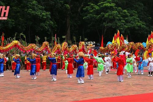 Để cái 'bắt tay' du lịch đi vào thực chất (Bài 2): Tránh 'trùng' để đi cùng