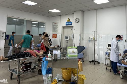 Nam thanh niên đi nhổ răng, phải cấp cứu, lọc máu liên tục nghi do phản vệ thuốc tê
