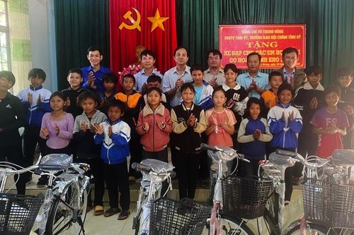 Gia Lai chung tay tiếp sức cho học sinh nghèo