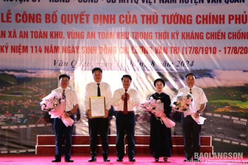 Văn Quan: Công bố quyết định của Thủ tướng Chính phủ về công nhận các xã an toàn khu và kỷ niệm 114 năm Ngày sinh đồng chí Lương Văn Tri