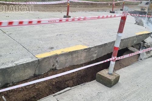 Sụt lún nền Quốc lộ 279 với chiều dài 50 m